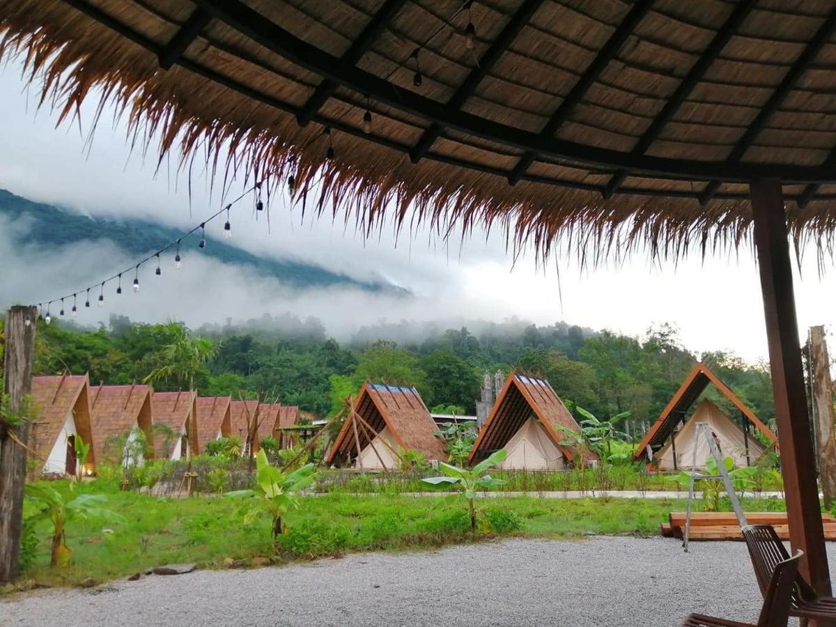 Vangvieng Angsavanh Resort ヴァンヴィエン エクステリア 写真