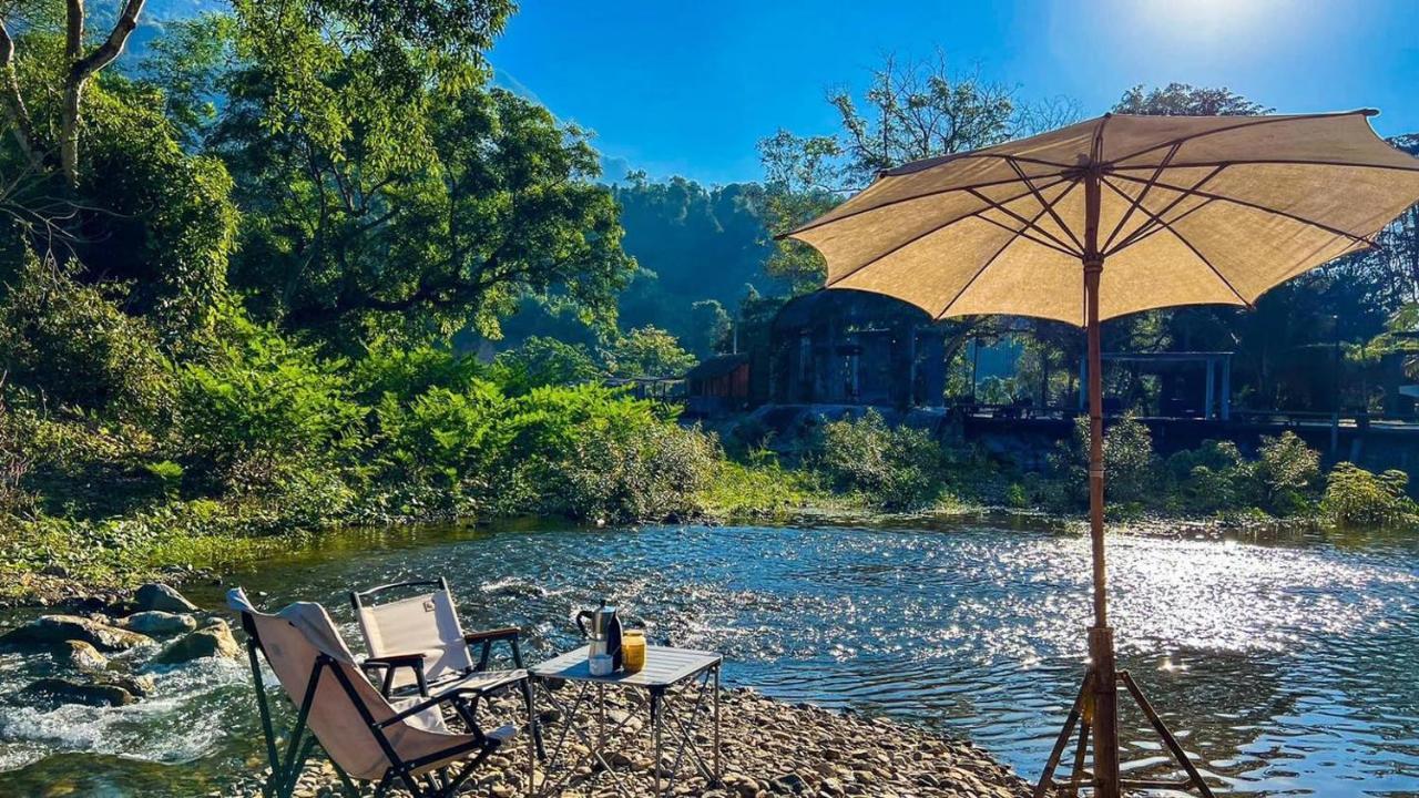 Vangvieng Angsavanh Resort ヴァンヴィエン エクステリア 写真
