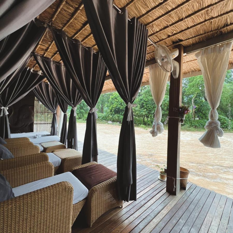 Vangvieng Angsavanh Resort ヴァンヴィエン エクステリア 写真