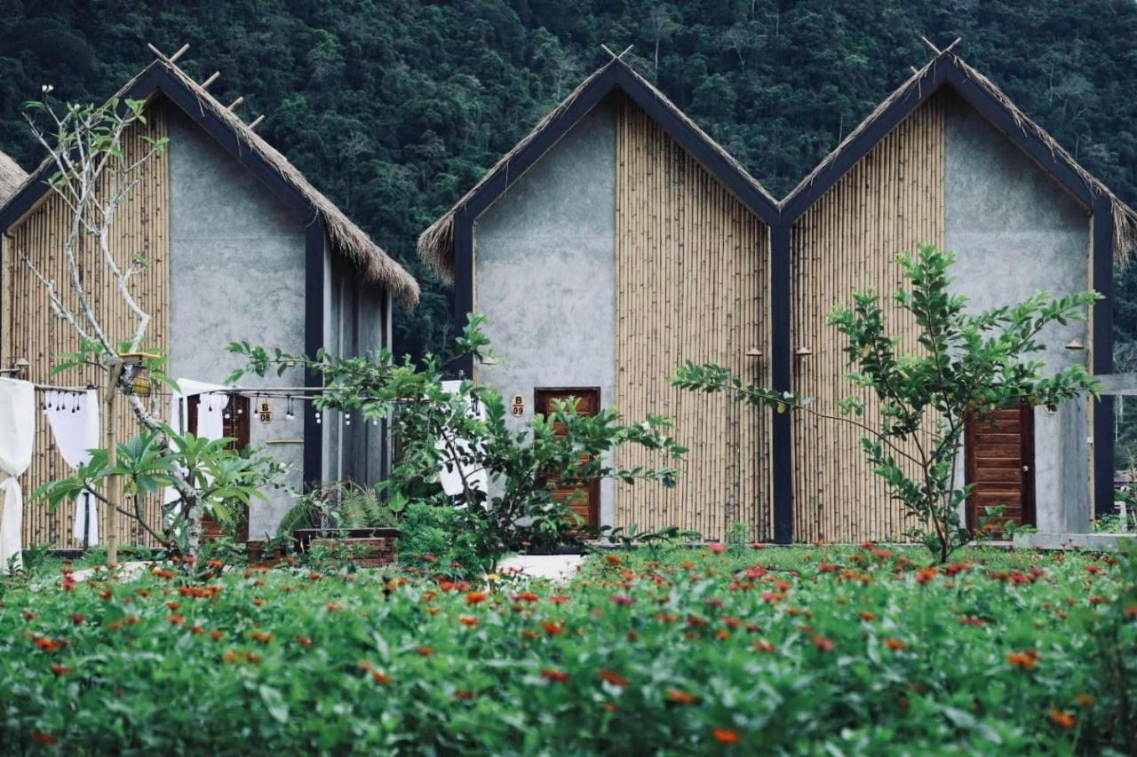 Vangvieng Angsavanh Resort ヴァンヴィエン エクステリア 写真
