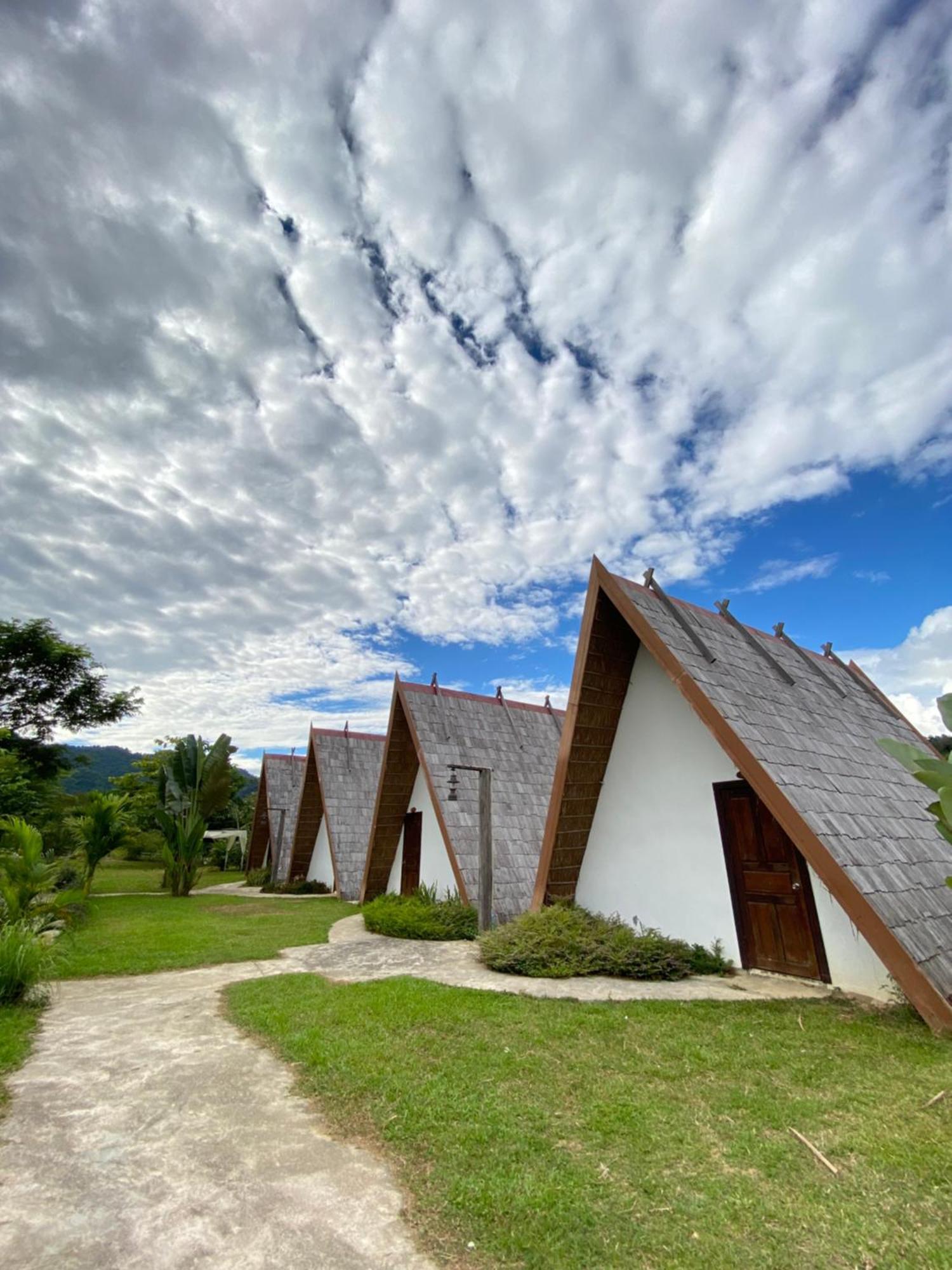 Vangvieng Angsavanh Resort ヴァンヴィエン エクステリア 写真